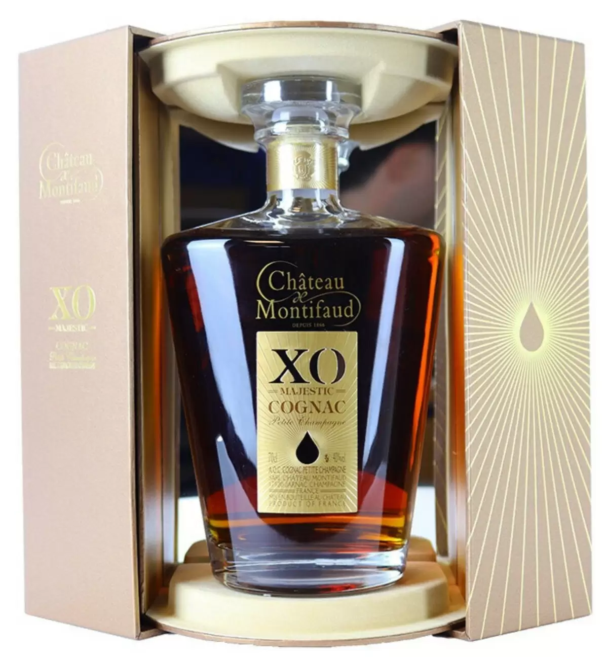Коньяк Chateau de Montifaud XO Majestic Petite Champagne AOC 0.7 л в подарочной упаковке