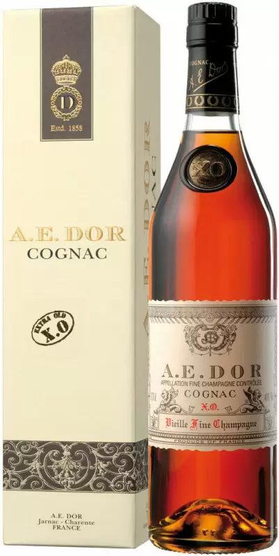 Коньяк A.E. Dor XO 0.7 л в подарочной упаковке