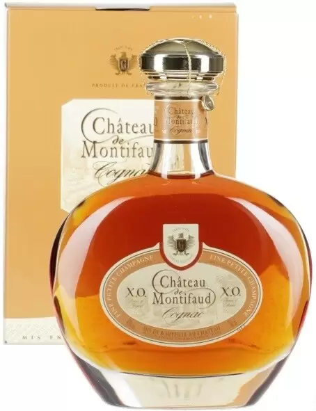 Коньяк Petite Champagne AOC Chateau de Montifaud XO Elios 0.7 л Gift Box Set 1 Decanter