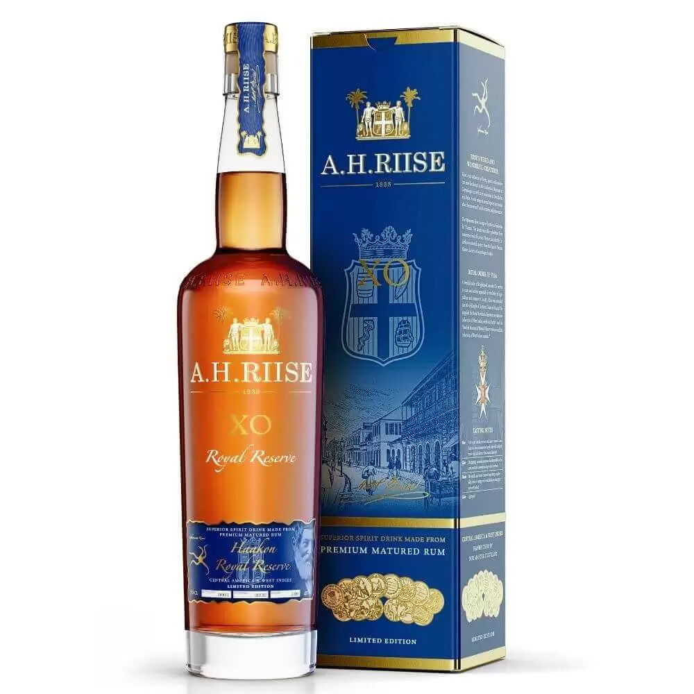 Ром A. H. Riise King Haakon XO Royal Reserve 0.7 л Gift Box