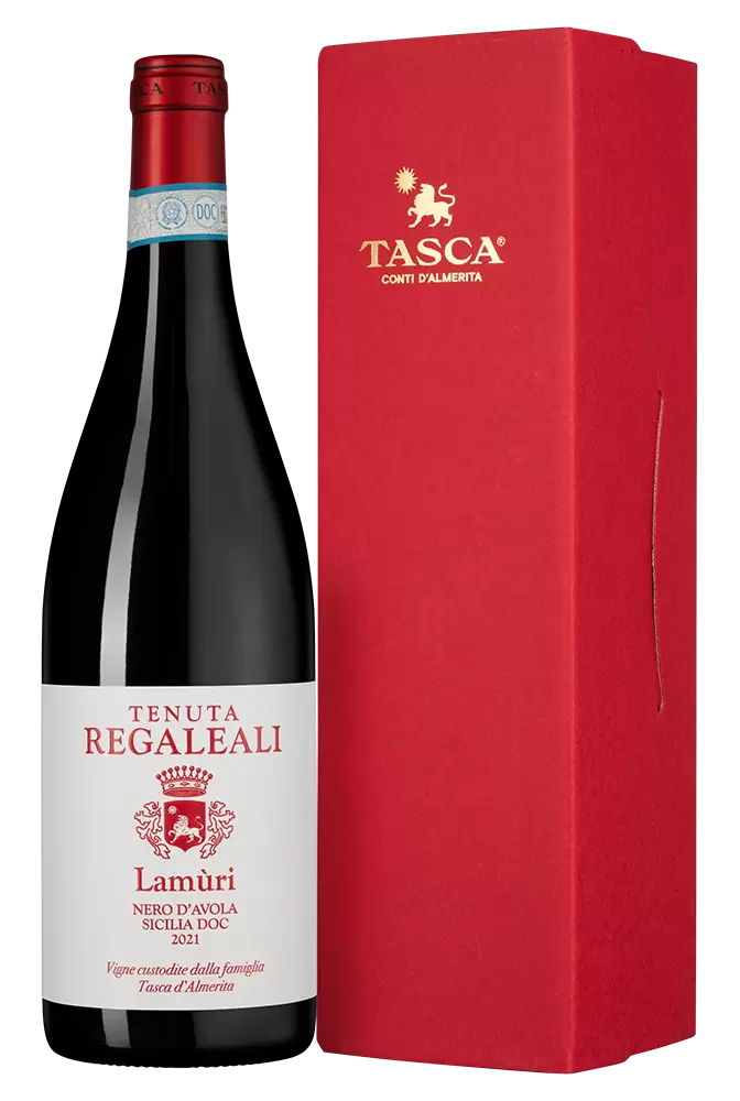 Вино Tenuta Regaleali Lamuri Tasca d'Almerita 0.75 л в подарочной упаковке
