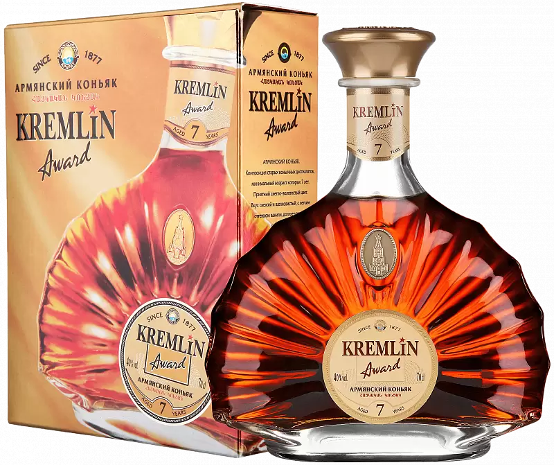 Коньяк Кремлин Эворд 7 лет 0.7 л Gift Box