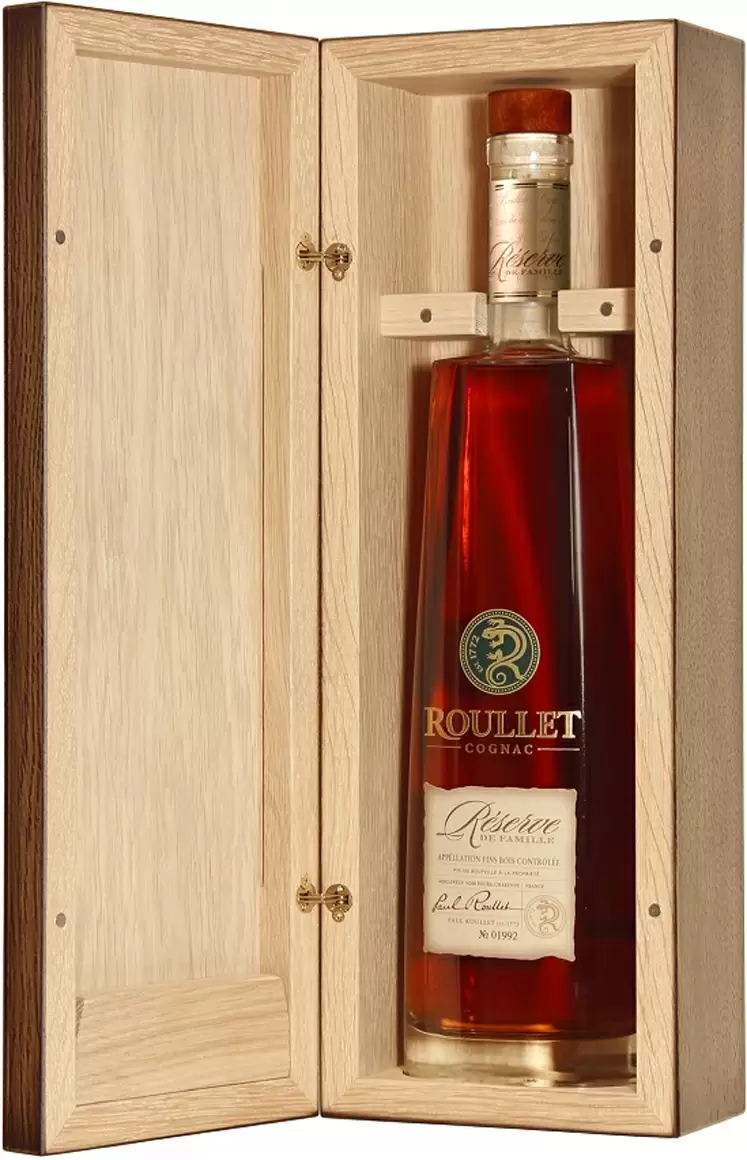 Коньяк Roullet Reserve de Famille Fins Bois 0.7 л Gift Box
