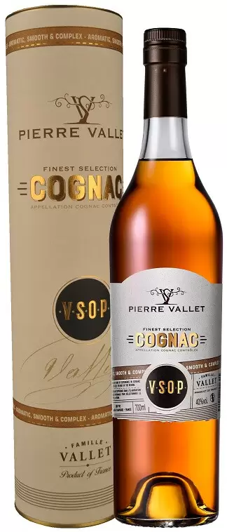 Коньяк Pierre Vallet VSOP 0.7 л в подарочной упаковке
