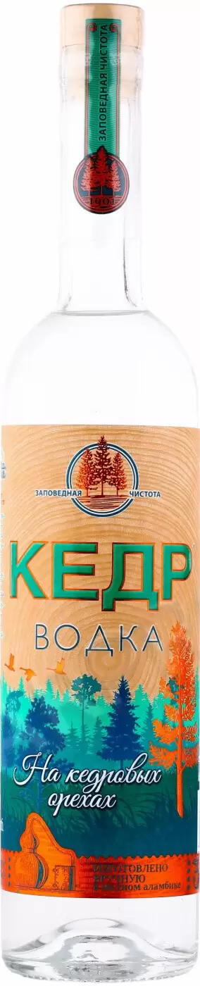 Водка Кедр На кедровых орехах 0.5 л