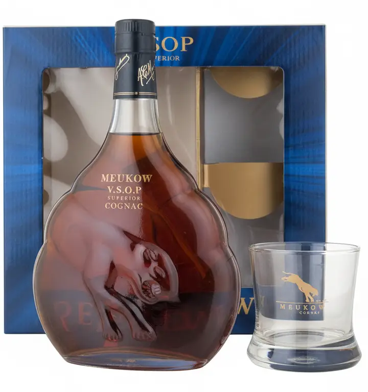 Коньяк Meukow VSOP Glass 0.7 л в подарочной упаковке