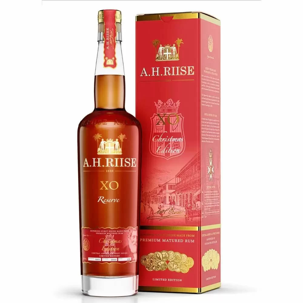Ром A. H. Riise XO Reserve Christmas Edition 0.7 л Gift Box