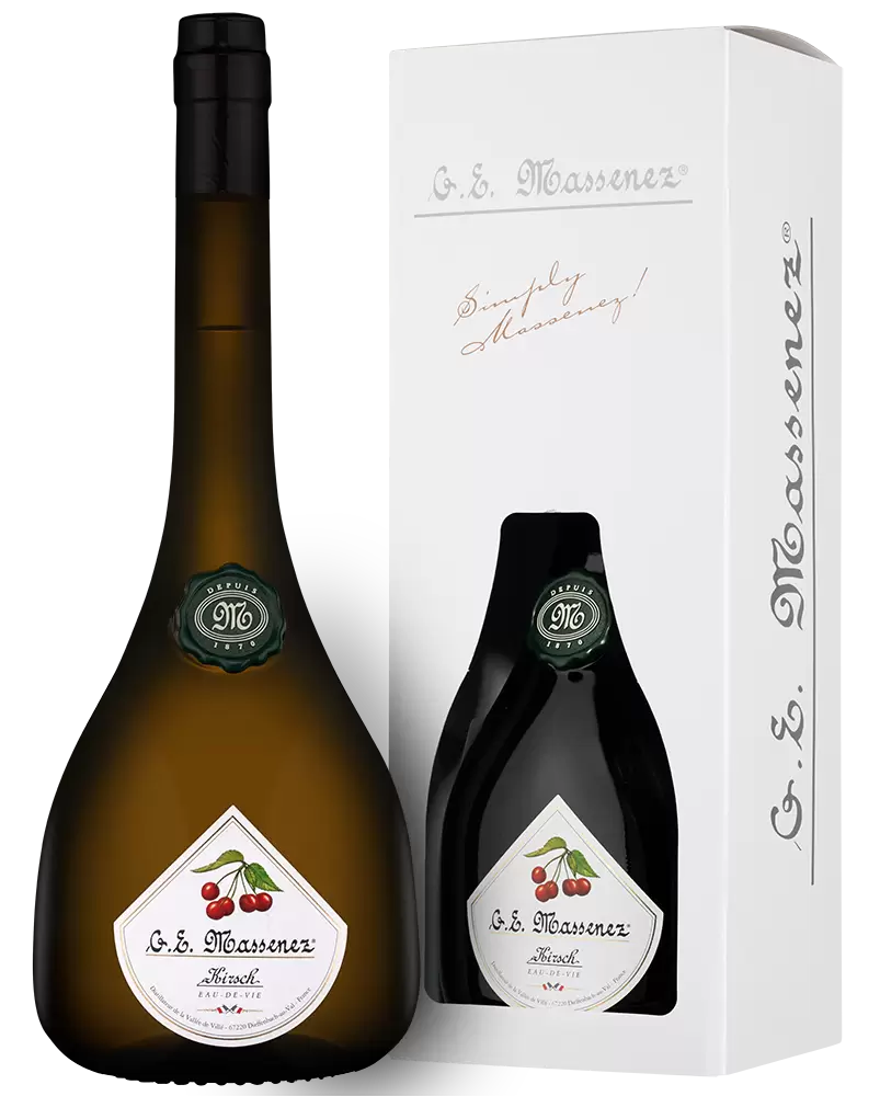 Бренди G E Massenez Eau-de-Vie Kirsch 0.7 л в подарочной упаковке