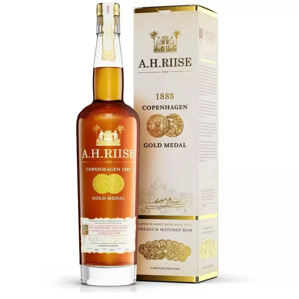 Ром A. H. Riise XO 1888 Copenhagen Gold Medal 0.7 л Gift Box