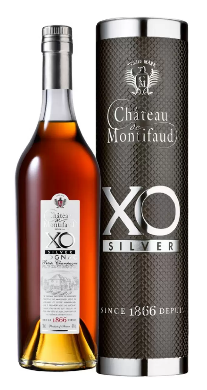 Коньяк Chateau de Montifaud XO Silver Petite Champagne AOC 0.7 л в подарочной упаковке