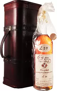 Коньяк Petite Champagne AOC Chateau de Montifaud 20 Years Old 0.7 л Gift Box Coffret Royal