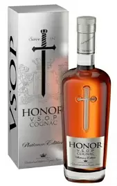 Коньяк Cognac Honor VSOP Platinum Edition 0.75 л в подарочной упаковке