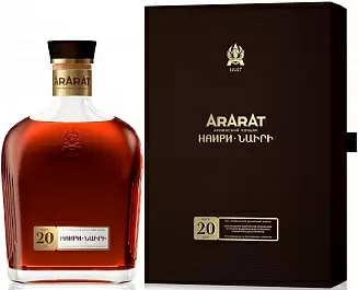 Коньяк Арарат Наири 0.5 л Gift Box
