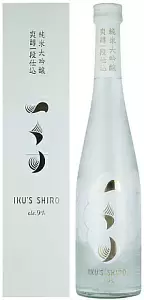 Саке Iku's Shiro 0.5 л Gift Box