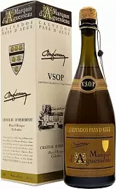 Кальвадос Marquis d'Aguesseau VSOP 0.7 л в подарочной упаковке