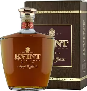 Коньяк Kvint VSOP 6 years old 0.5 л Gift Box
