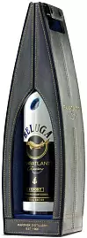 Водка Белуга Трансатлантик Рейсинг Кожа 0.7 л Gift Box