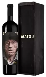 Вино Matsu El Viejo 1.5 л в подарочной упаковке дерево