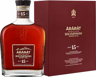 Коньяк Арарат Васпуракан 15 Лет 0.5 л Gift Box