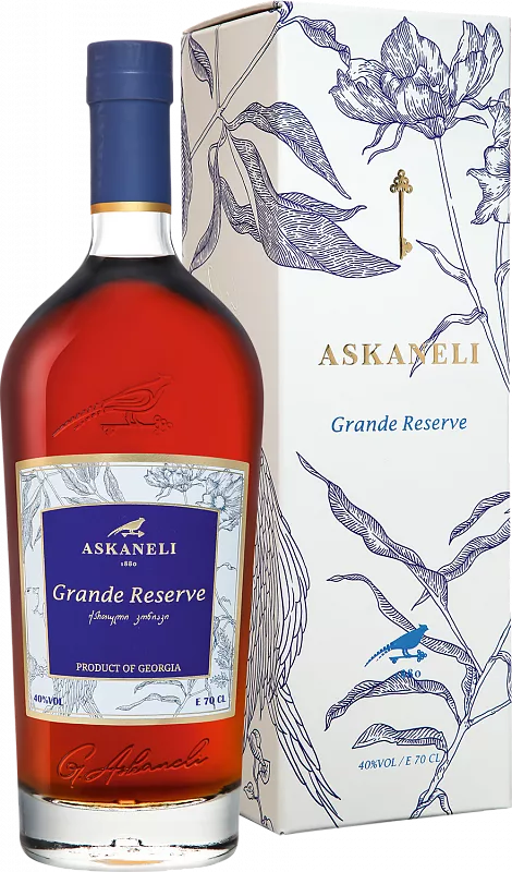 Коньяк Askaneli Grande Reserve 0.7 л в подарочной упаковке