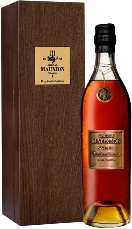 Коньяк St.Graal Collection Bons Bois Multimillesime (1973, 1975, 1976) 0.7 л в подарочной упаковке