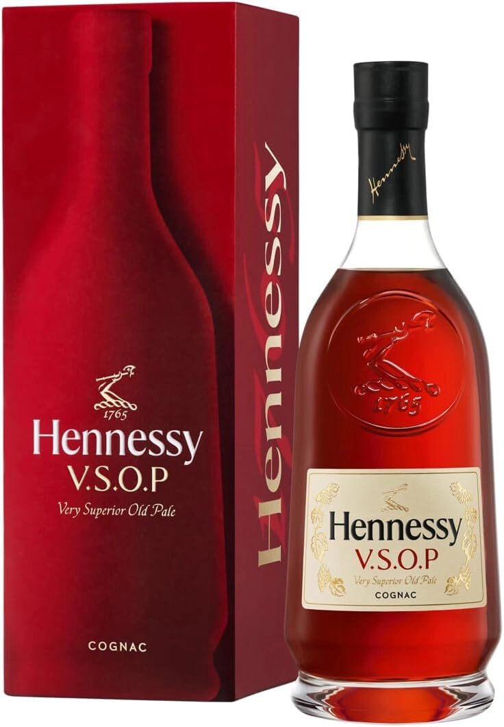 Коньяк Hennessy Cognac VSOP 0.7 л в подарочной упаковке