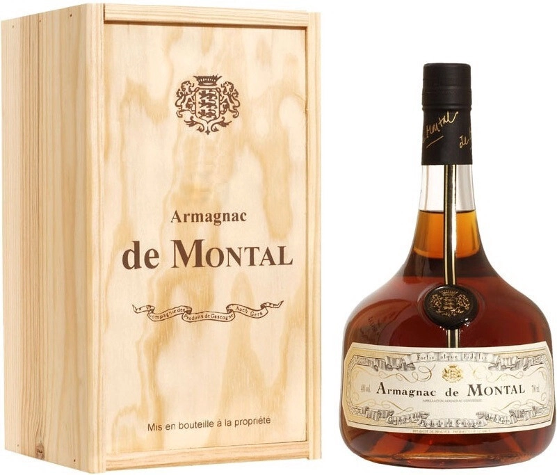Арманьяк Armagnac de Montal 1973 0.7 л в подарочной упаковке