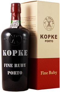 Красное Сладкое Портвейн Kopke Fine Ruby Porto 0.75 л в подарочной упаковке