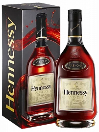 Коньяк Hennessy VSOP Privelege 0.7 л Gift Box