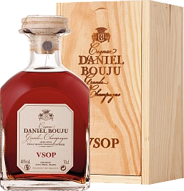 Коньяк Daniel Bouju VSOP Grande Champagne 0.7 л Gift Box Set 1 Decanter