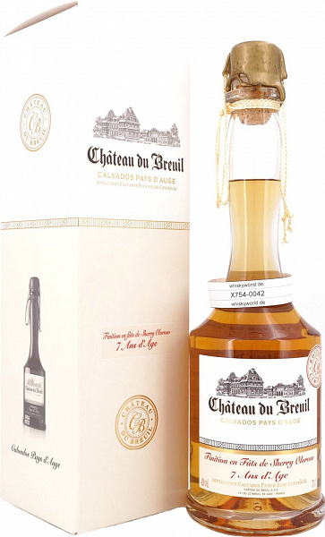 Кальвадос Chateau du Breuil Finition en Futs de Sherry Oloroso 7 Ans d'Age Pays d'Auge 0.7 л Gift Box