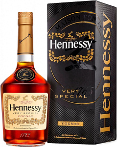 Коньяк Hennessy VS 0.7 л Gift Box