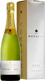 Игристое вино Cava Nuviana Brut 0.75 л Gift Box