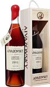 Коньяк Aivazovsky Limited Edition 1993 0.7 л в подарочной упаковке