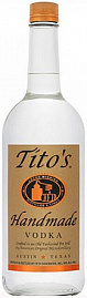 Водка Tito's Handmade Vodka 0.7 л