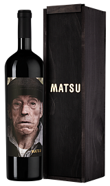 Вино Matsu El Viejo 1.5 л в подарочной упаковке дерево