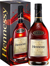 Коньяк Hennessy VSOP 0.7 л Gift Box