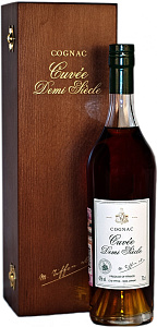 Коньяк Cuvee Demi Siecle 0.7 л в подарочной упаковке