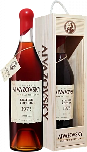 Коньяк Aivazovsky Limited Edition 1973 0.7 л в подарочной упаковке