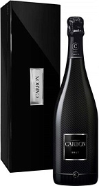 Игристое вино Carbon Brut 0.75 л в подарочной упаковке