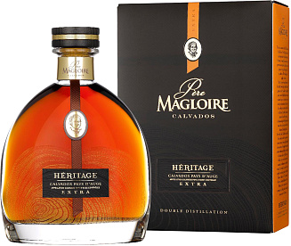 Кальвадос Pere Magloire Heritage Extra Pays d'Auge 0.7 л Gift Box
