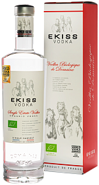 Водка Ekiss Single Estate 0.7 л в подарочной упаковке