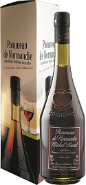 Кальвадос Michel Huard Pommeau de Normandie 0.7 л Gift Box