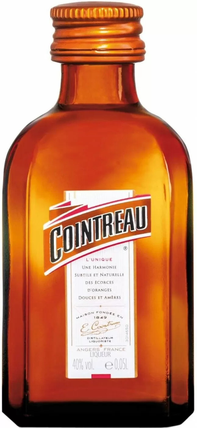 Ликер Cointreau 0.05 л купить в Москве – Куантро по цене 290 ₽